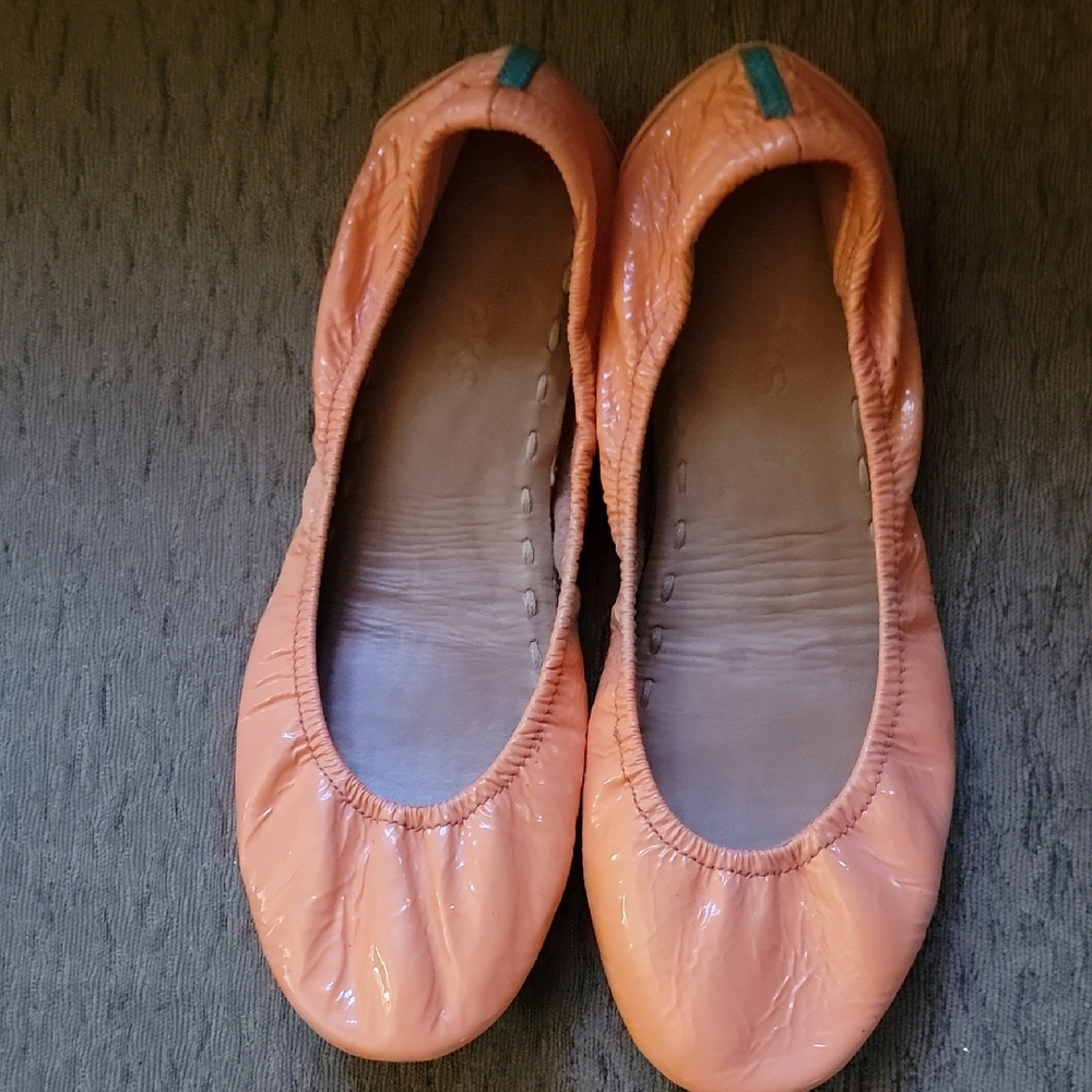 Tieks Coral Patent Ballet Flats Size 7 VGUC